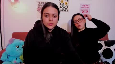 juanitaaa_ online show from 12, 6, 2026