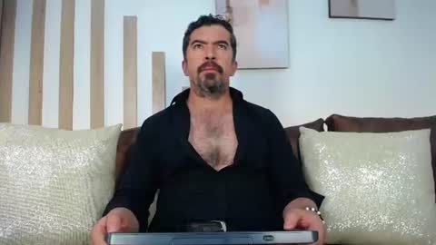 Juan k online show from 27, 6, 2026