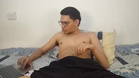juansuarez204 online show from 24, 5, 2026