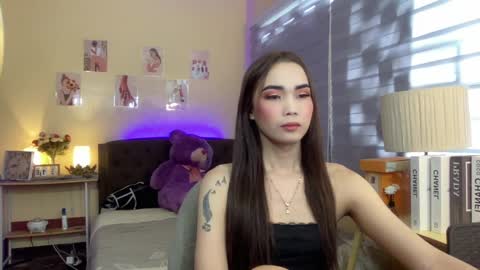 EloiseMoree online show from 18, 12, 2024