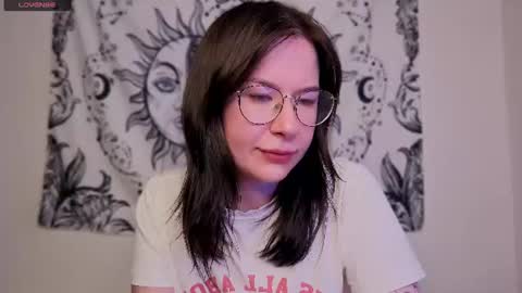 Bella online show from 6, 7, 2026