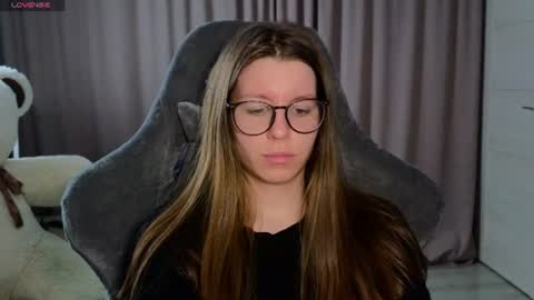 laura online show from 24, 6, 2026