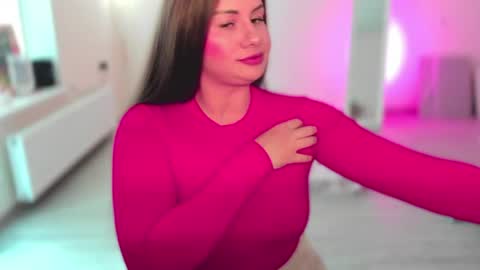 Elena online show from 15, 6, 2026