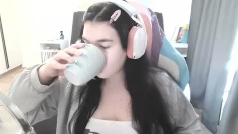 MIa online show from 19, 6, 2026
