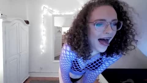 juliasometimes online show from 14, 12, 2025