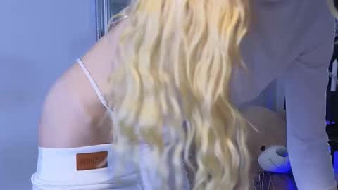 Julia online show from 8, 2, 2026