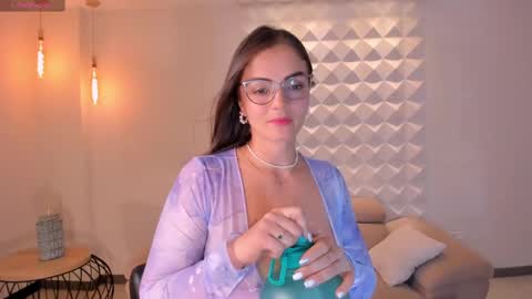 JULIETTA online show from 28, 2, 2025