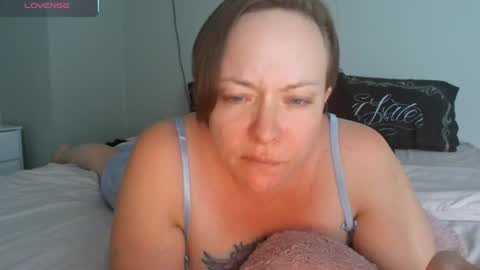 Juli Monroe online show from 11, 6, 2026