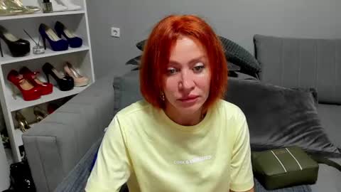 Snapshot of jullia_moor chatting on 19, 6, 2026 jullia_moor online show from 19, 6, 2026