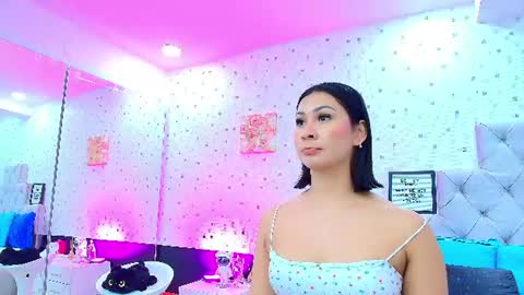 Julieta Reyes   online show from 15, 6, 2026