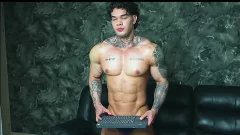 justin clark1 online show from 13, 6, 2026