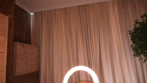 Amely online show from 29, 5, 2026