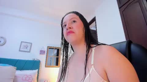Kamilalopez online show from 15, 6, 2026