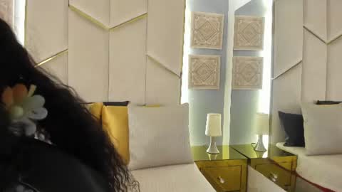 karinaacox online show from 12, 6, 2026