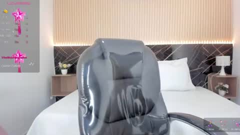 karol_cortes online show from 23, 6, 2026