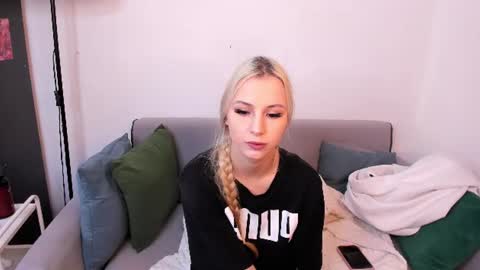 karolina_brand online show from 11, 7, 2026