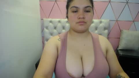 Snapshot of katalina_santana25 chatting on 21, 4, 2026 katalina santana25 online show from 21, 4, 2026