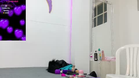. . KATIA . . online show from 10, 6, 2026
