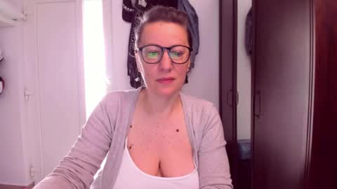 Katy online show from 14, 6, 2026