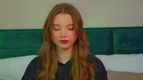 Keira online show from 25, 5, 2026