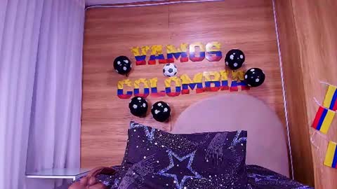 kiaralopez_ online show from 14, 6, 2026