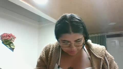 Kimmy online show from 4, 12, 2024
