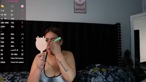 kinkywildmilf online show from 12, 6, 2026