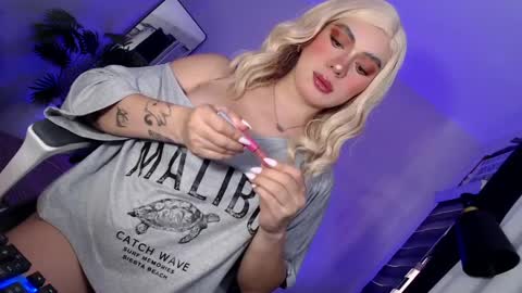 Snapshot of kiramillerxx chatting on 20, 5, 2026 Its your girl KIRA online show from 20, 5, 2026