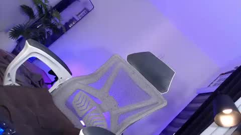 Snapshot of kiramillerxx chatting on 10, 6, 2026 Its your girl KIRA online show from 10, 6, 2026