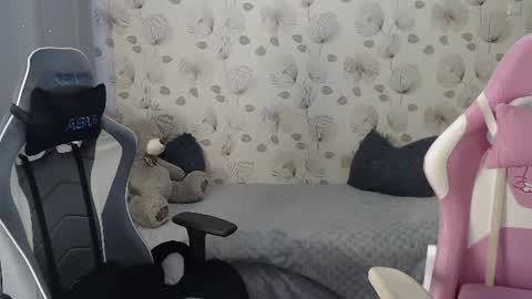 Snapshot of kiss_tori_ chatting on 1, 7, 2026 Tori online show from 1, 7, 2026