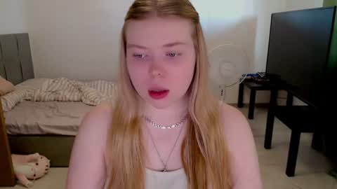 Jennyblonde and Emmabrunette online show from 10, 6, 2026