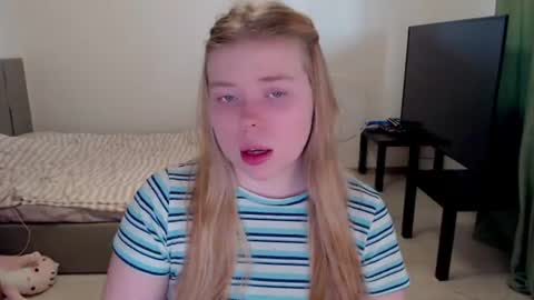 Jennyblonde and Emmabrunette online show from 16, 6, 2026