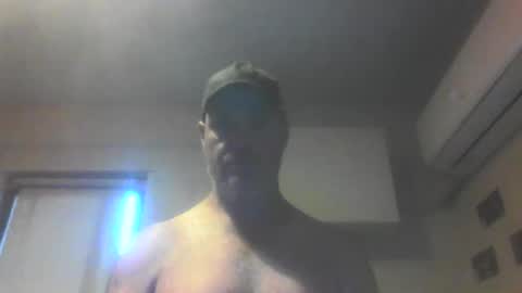 Snapshot of kiwiguy19773 chatting on 18, 12, 2025 kiwiguy19773 online show from 18, 12, 2025
