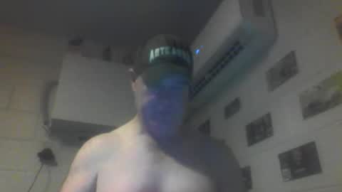 Snapshot of kiwiguy19773 chatting on 5, 6, 2026 kiwiguy19773 online show from 5, 6, 2026