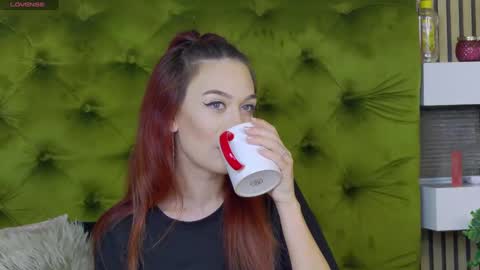 KloeyAdams online show from 20, 1, 2025
