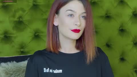KloeyAdams online show from 28, 1, 2025