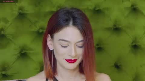 KloeyAdams online show from 28, 1, 2025