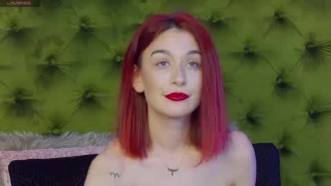 KloeyAdams online show from 4, 3, 2025