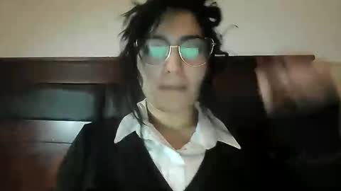 kreepyh0e_ online show from 8, 6, 2026