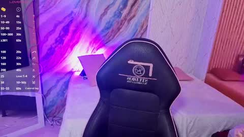kristen_tay online show from 26, 5, 2026