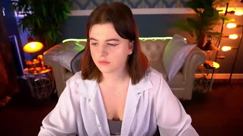 kristifoxy online show from 15, 6, 2026