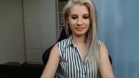 KristineAmore online show from 9, 6, 2026