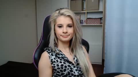 KristineAmore online show from 18, 6, 2026
