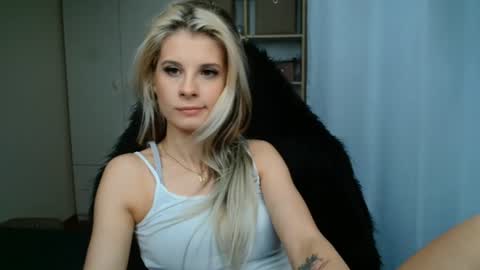 KristineAmore online show from 30, 6, 2026