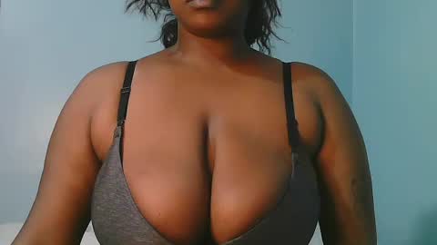 lady_dearra online show from 24, 6, 2026