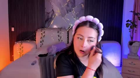 Lady  online show from 9, 6, 2026