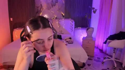 Lady  online show from 18, 6, 2026