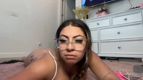 Snapshot of lalaxxo chatting on 16, 4, 2026 lalaxxo online show from 16, 4, 2026