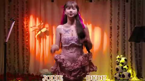 lankwaifong_cindy online show from 18, 6, 2026