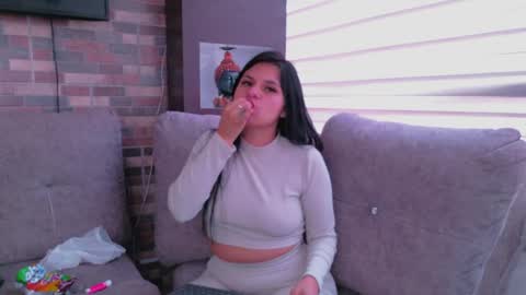 lara_as online show from 6, 6, 2026